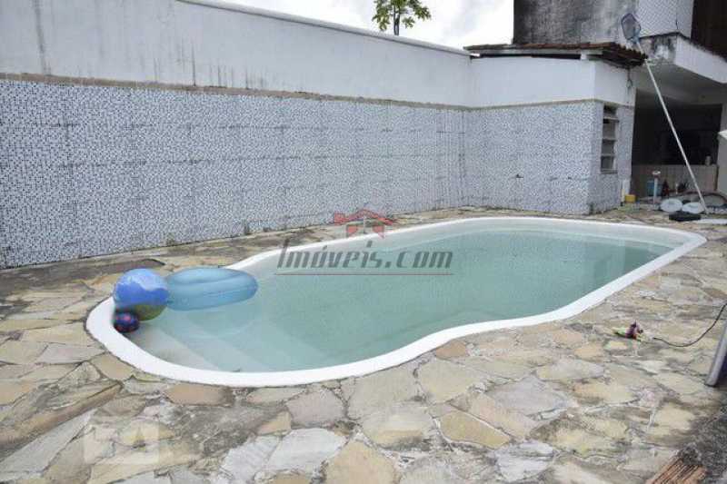 Casa de Condomínio à venda com 4 quartos, 360m² - Foto 2