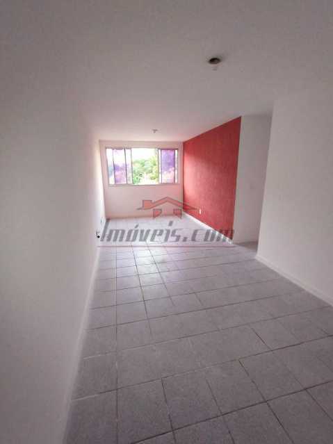 Apartamento à venda com 2 quartos, 65m² - Foto 2