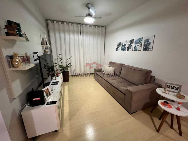 Apartamento à venda com 2 quartos, 61m² - Foto 1