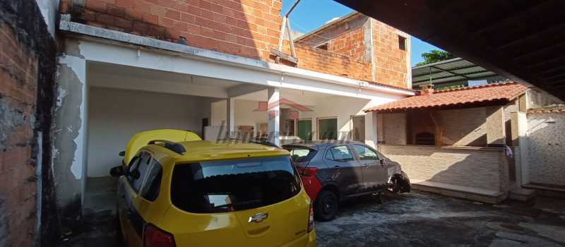 Casa à venda com 2 quartos, 120m² - Foto 2