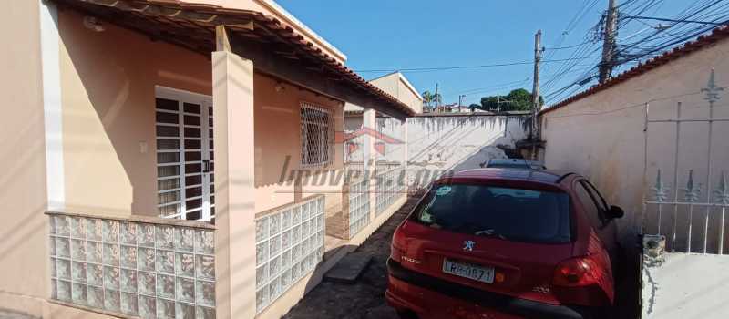 Casa à venda com 2 quartos, 120m² - Foto 3