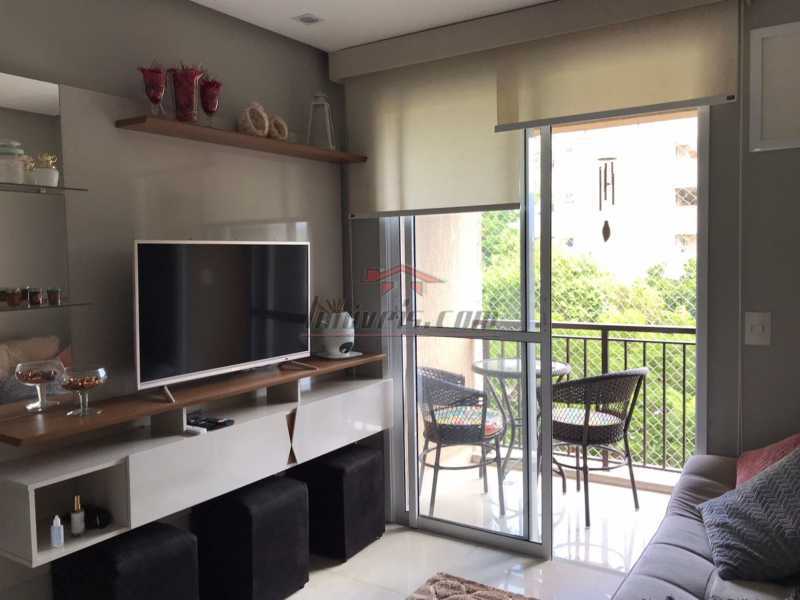 Apartamento à venda com 2 quartos, 74m² - Foto 2