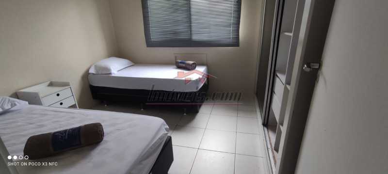 Apartamento à venda com 2 quartos, 64m² - Foto 13