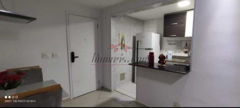 Apartamento à venda com 2 quartos, 64m² - Foto 11