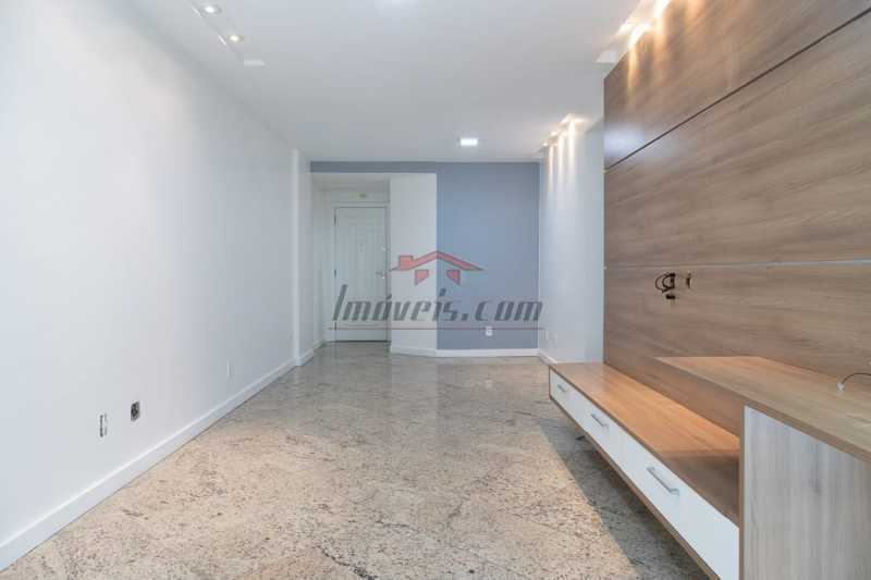 Apartamento à venda com 3 quartos, 86m² - Foto 2