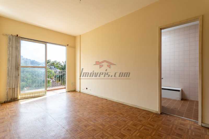 Apartamento à venda com 2 quartos, 74m² - Foto 3