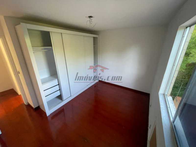 Apartamento à venda com 2 quartos, 61m² - Foto 11