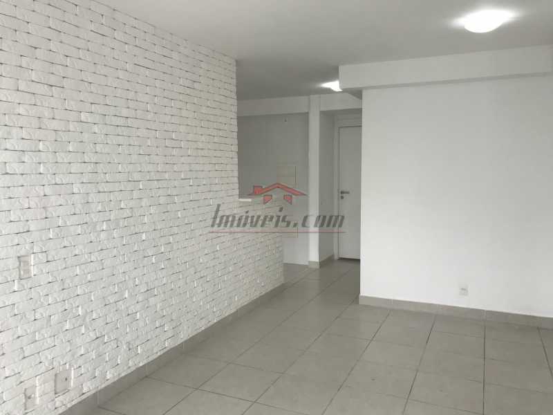 Apartamento à venda com 2 quartos, 61m² - Foto 6