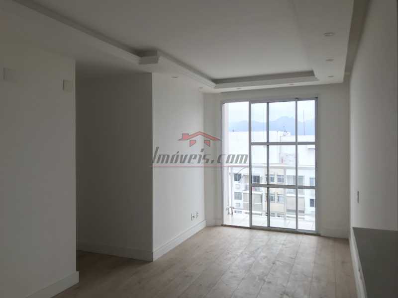 Apartamento à venda com 2 quartos, 61m² - Foto 4