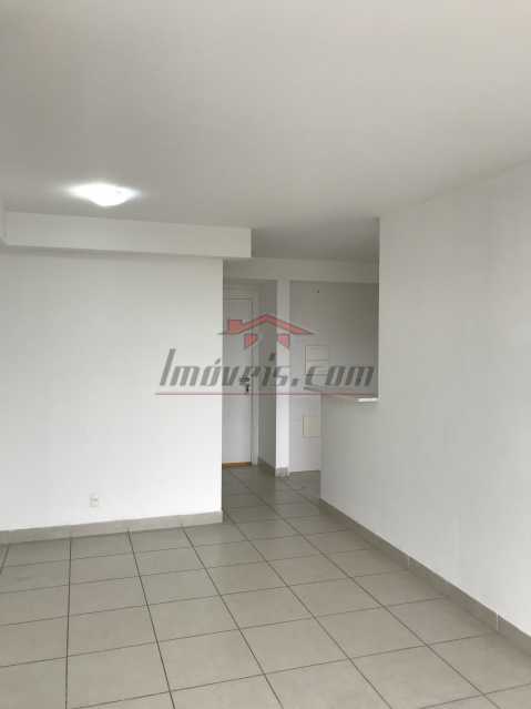 Apartamento à venda com 2 quartos, 61m² - Foto 2