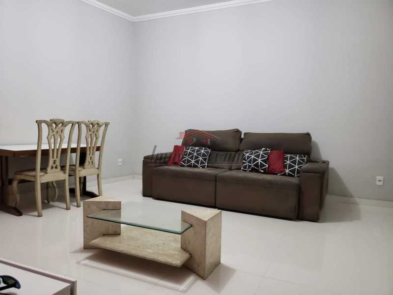 Casa à venda com 5 quartos, 150m² - Foto 2