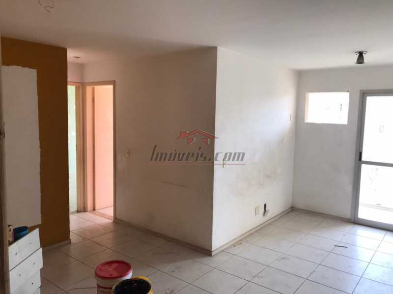 Apartamento à venda com 2 quartos, 61m² - Foto 2