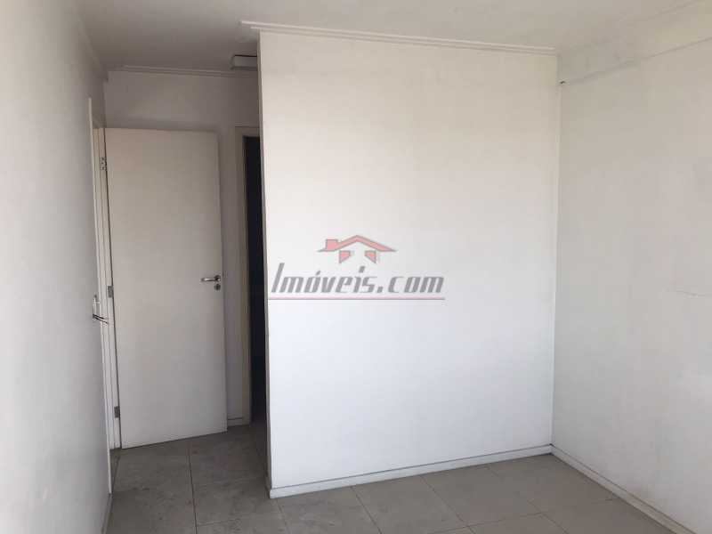 Apartamento à venda com 2 quartos, 65m² - Foto 17