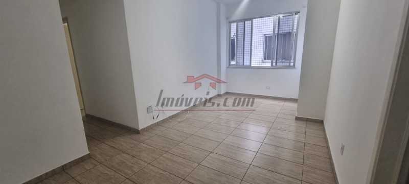 Apartamento à venda com 2 quartos, 60m² - Foto 1