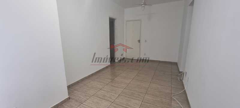 Apartamento à venda com 2 quartos, 60m² - Foto 2