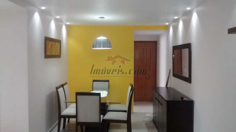 Apartamento à venda com 2 quartos, 65m² - Foto 2