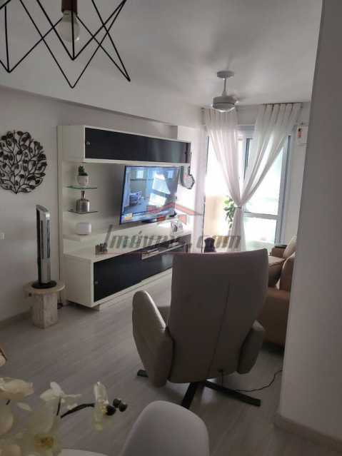 Apartamento à venda com 2 quartos, 67m² - Foto 1