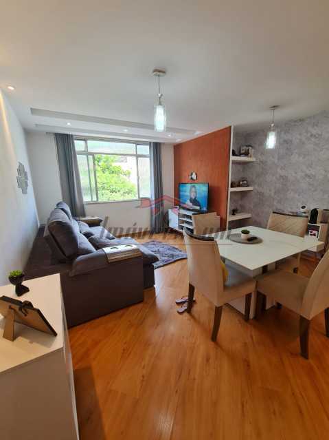 Apartamento à venda com 2 quartos, 70m² - Foto 1