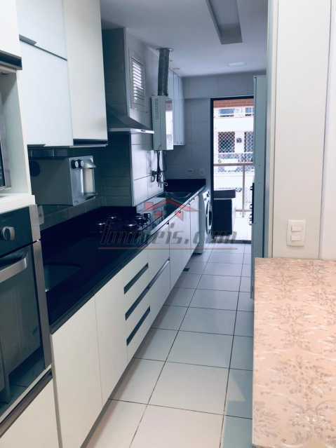 Apartamento à venda com 2 quartos, 75m² - Foto 15