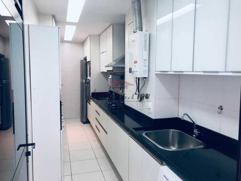 Apartamento à venda com 2 quartos, 75m² - Foto 14