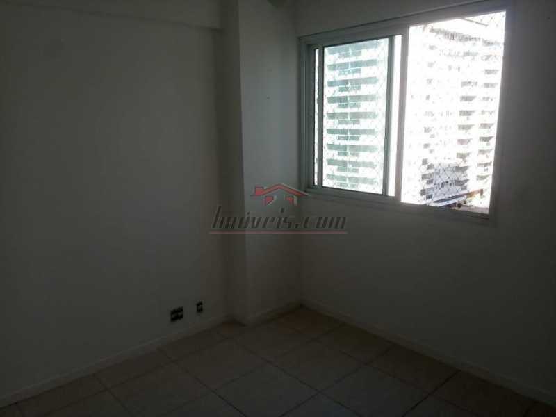 Apartamento à venda com 2 quartos, 70m² - Foto 8