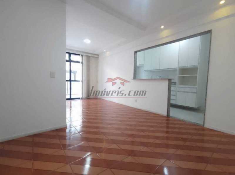 Apartamento à venda com 2 quartos, 67m² - Foto 8