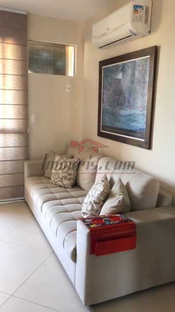 Apartamento à venda com 2 quartos, 65m² - Foto 2