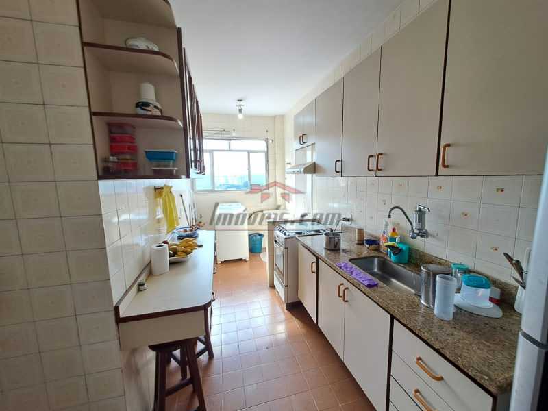 Apartamento à venda com 2 quartos, 80m² - Foto 17