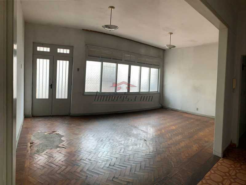 Casa de Vila à venda com 3 quartos, 314m² - Foto 3