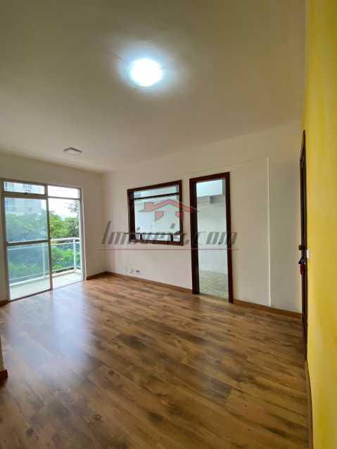 Apartamento à venda com 2 quartos, 56m² - Foto 3