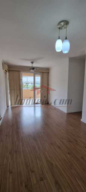 Apartamento à venda com 2 quartos, 71m² - Foto 4