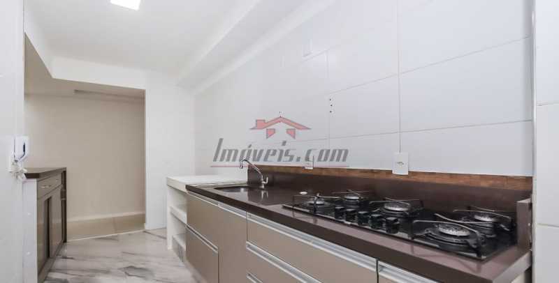 Apartamento à venda com 2 quartos, 77m² - Foto 17