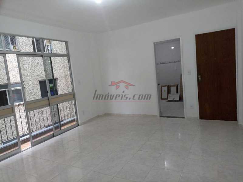 Apartamento à venda com 2 quartos, 80m² - Foto 3