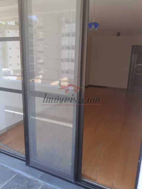 Apartamento à venda com 2 quartos, 74m² - Foto 2