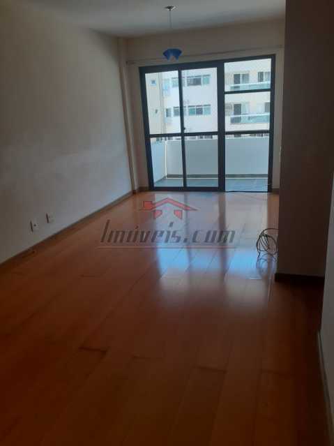 Apartamento à venda com 2 quartos, 74m² - Foto 3