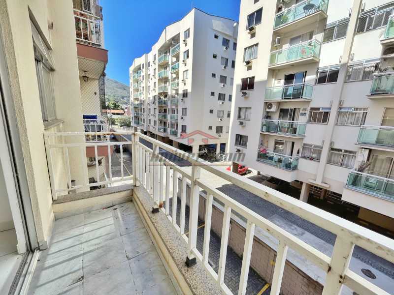 Apartamento à venda com 2 quartos, 64m² - Foto 5