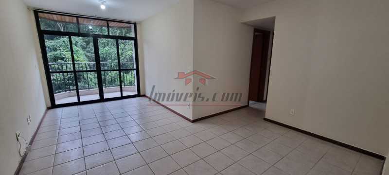 Apartamento à venda com 3 quartos, 83m² - Foto 2