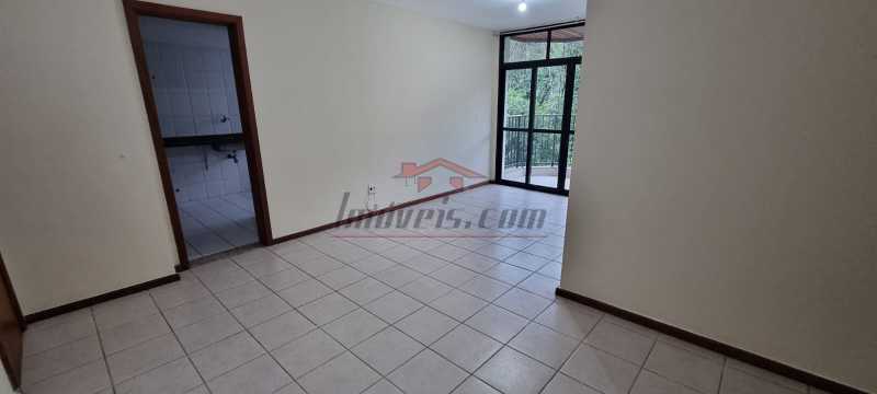 Apartamento à venda com 3 quartos, 83m² - Foto 3