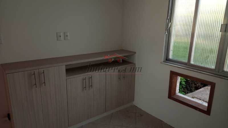 Apartamento à venda com 2 quartos, 64m² - Foto 12