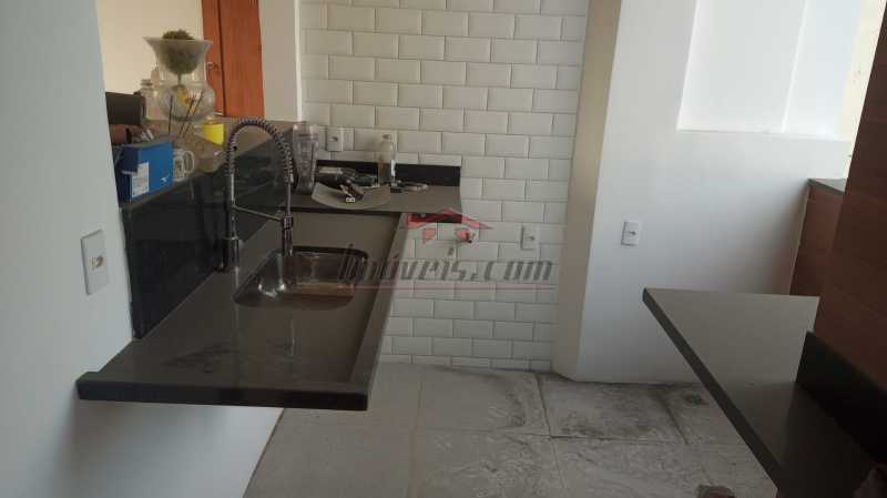 Apartamento à venda com 2 quartos, 64m² - Foto 18