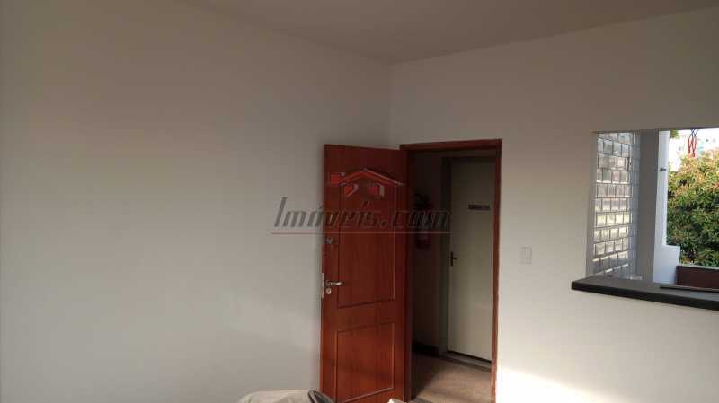 Apartamento à venda com 2 quartos, 64m² - Foto 3