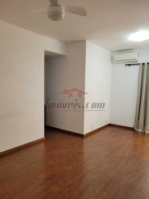 Apartamento à venda com 3 quartos, 73m² - Foto 3