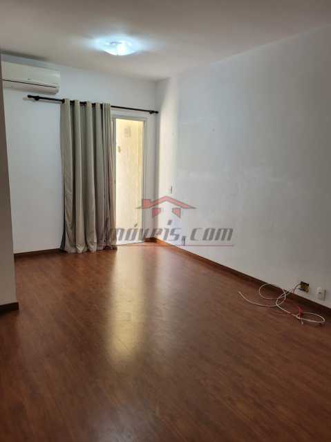 Apartamento à venda com 3 quartos, 73m² - Foto 2