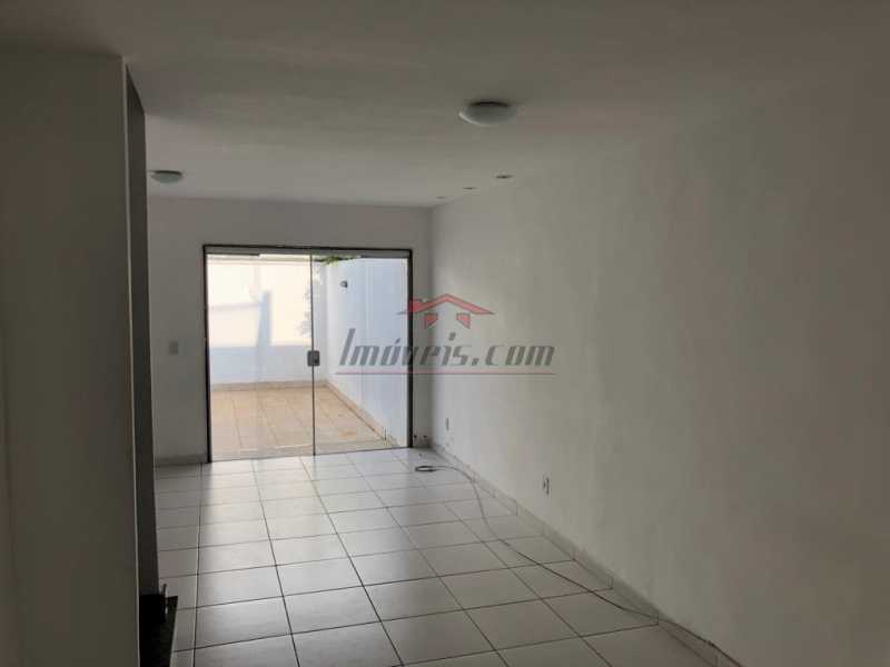 Casa à venda com 3 quartos, 114m² - Foto 4