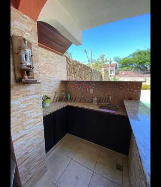 Casa de Condomínio à venda com 4 quartos, 350m² - Foto 17