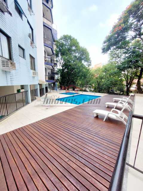 Apartamento à venda com 2 quartos, 70m² - Foto 30