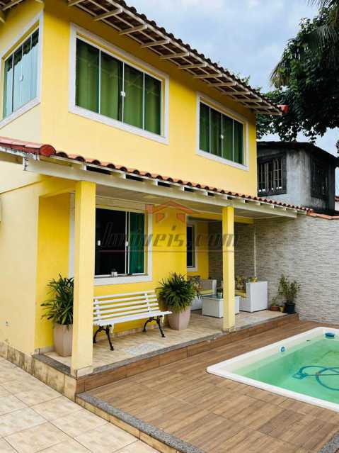 Casa de Condomínio à venda com 4 quartos, 270m² - Foto 1