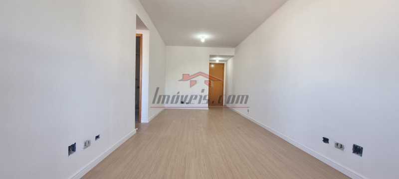 Apartamento à venda com 2 quartos, 66m² - Foto 3