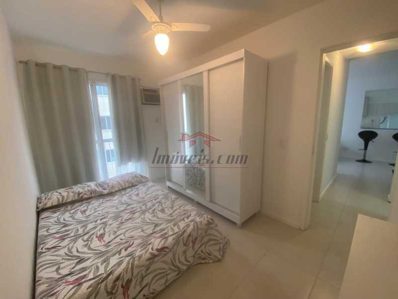 Apartamento à venda com 2 quartos, 67m² - Foto 9