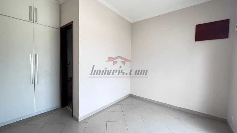 Casa à venda com 5 quartos, 289m² - Foto 13